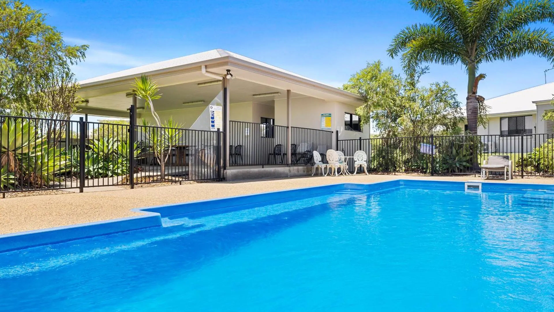 Casa Nostra Motel Rockhampton 4*,